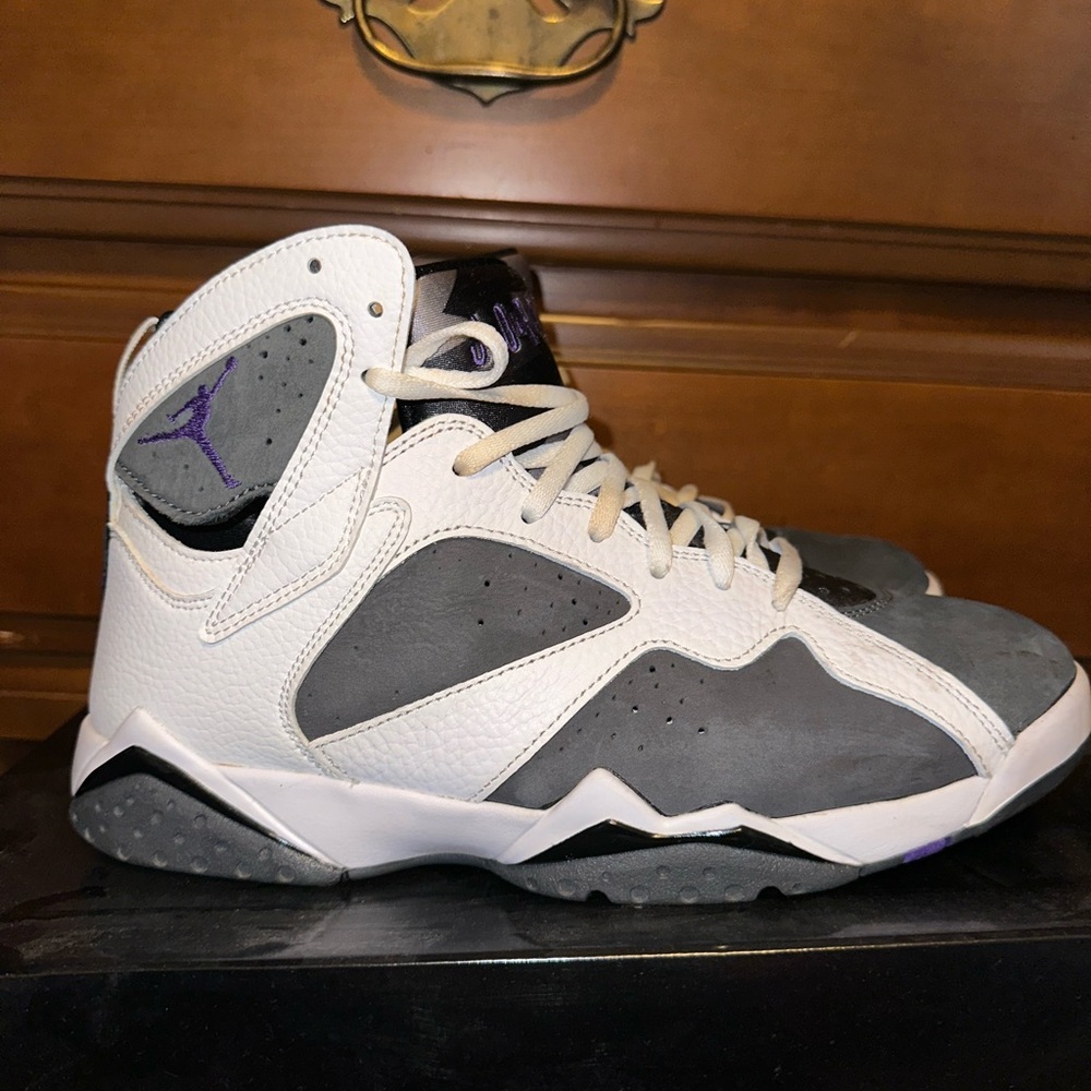 Men’s Jordan Flint 7’s